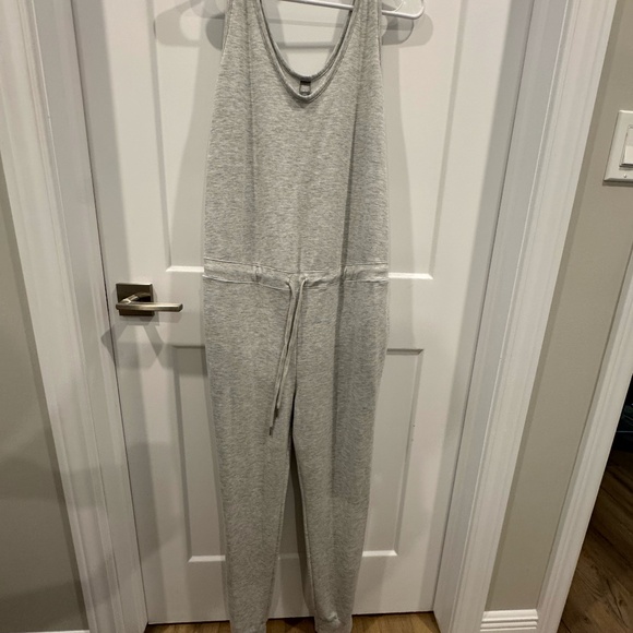Joe Fresh Jumpsuit - Picture 1 of 2